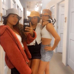 Meet your Posher, Alle